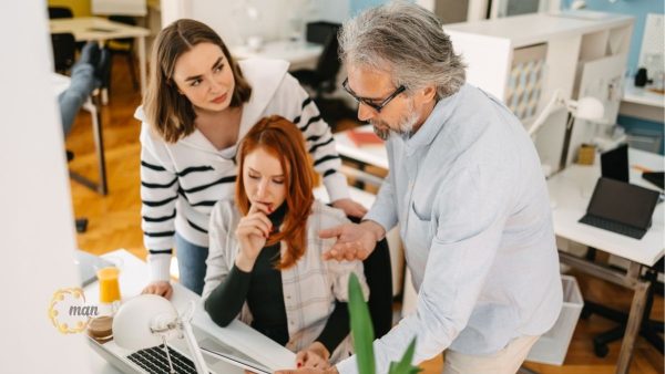 Ủy quyền cho nhân viên chi hộ có được khấu trừ thuế không